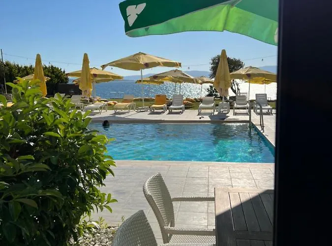 Life Point מלון Çeşme